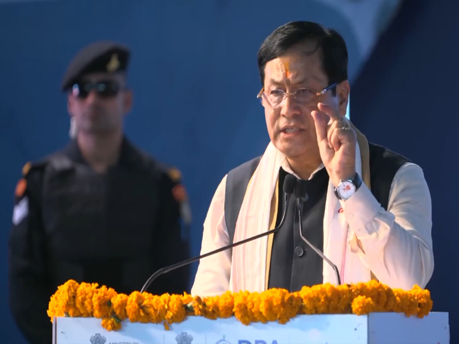 ডিব্ৰুগড়ৰ বগীবিল টার্মিনেলৰ পৰা প্ৰথমখন আন্তঃৰাষ্ট্ৰীয় মালবাহী জাহাজৰ যাত্ৰাৰ শুভাৰম্ভ