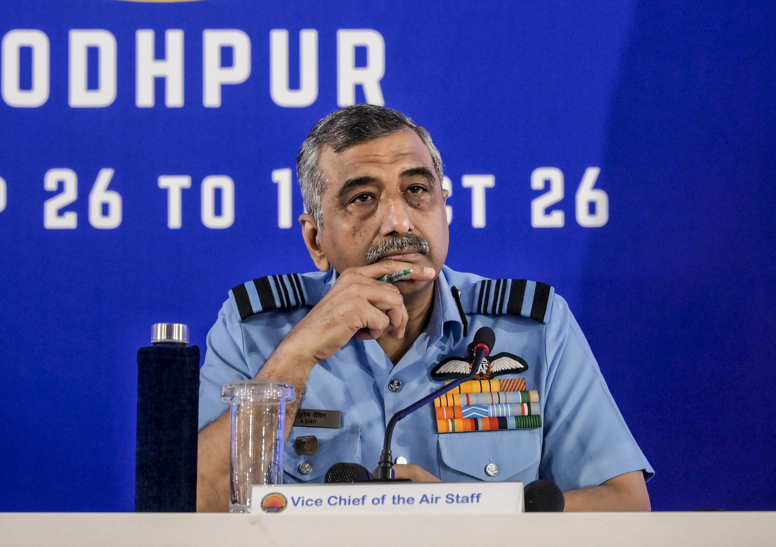 एयर चीफ मार्शल आशुतोष दीक्षित ने 29वें वायु सेना प्रमुख के रूप में कार्यभार संभाला