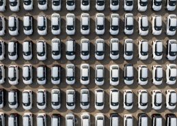 Auto retail sales hit record 25.37 lakh units in September Auto retail sales hit record 25.37 lakh units in September