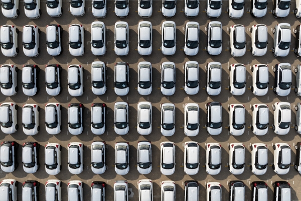 Auto retail sales hit record 25.37 lakh units in September