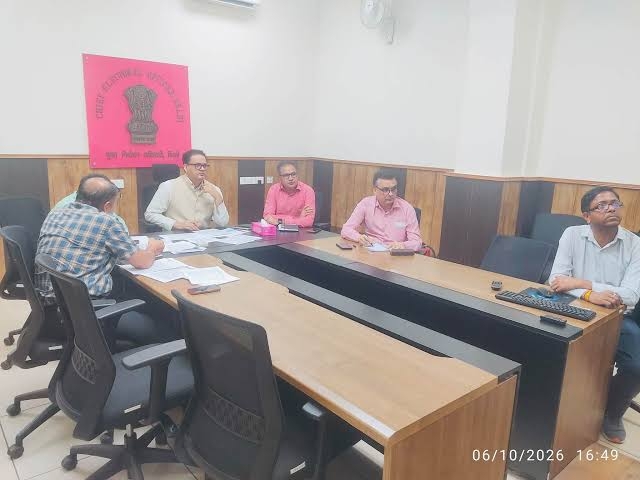 Delhi: Chief Electoral Officer reviews progress of electoral rolls