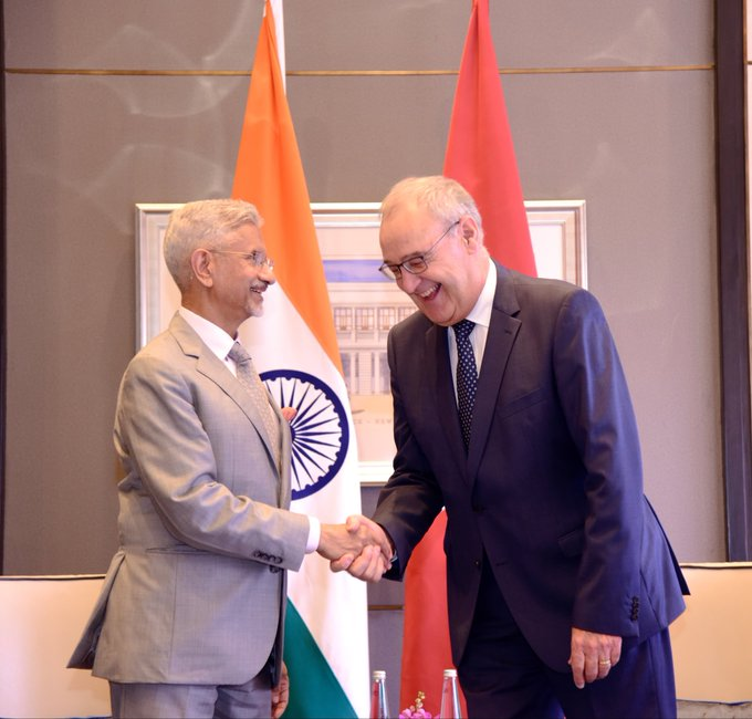 विदेश मंत्री एस. जयशंकर ने स्विट्जरलैंड के राष्ट्रपति गी पाह्मलां से की मुलाकात