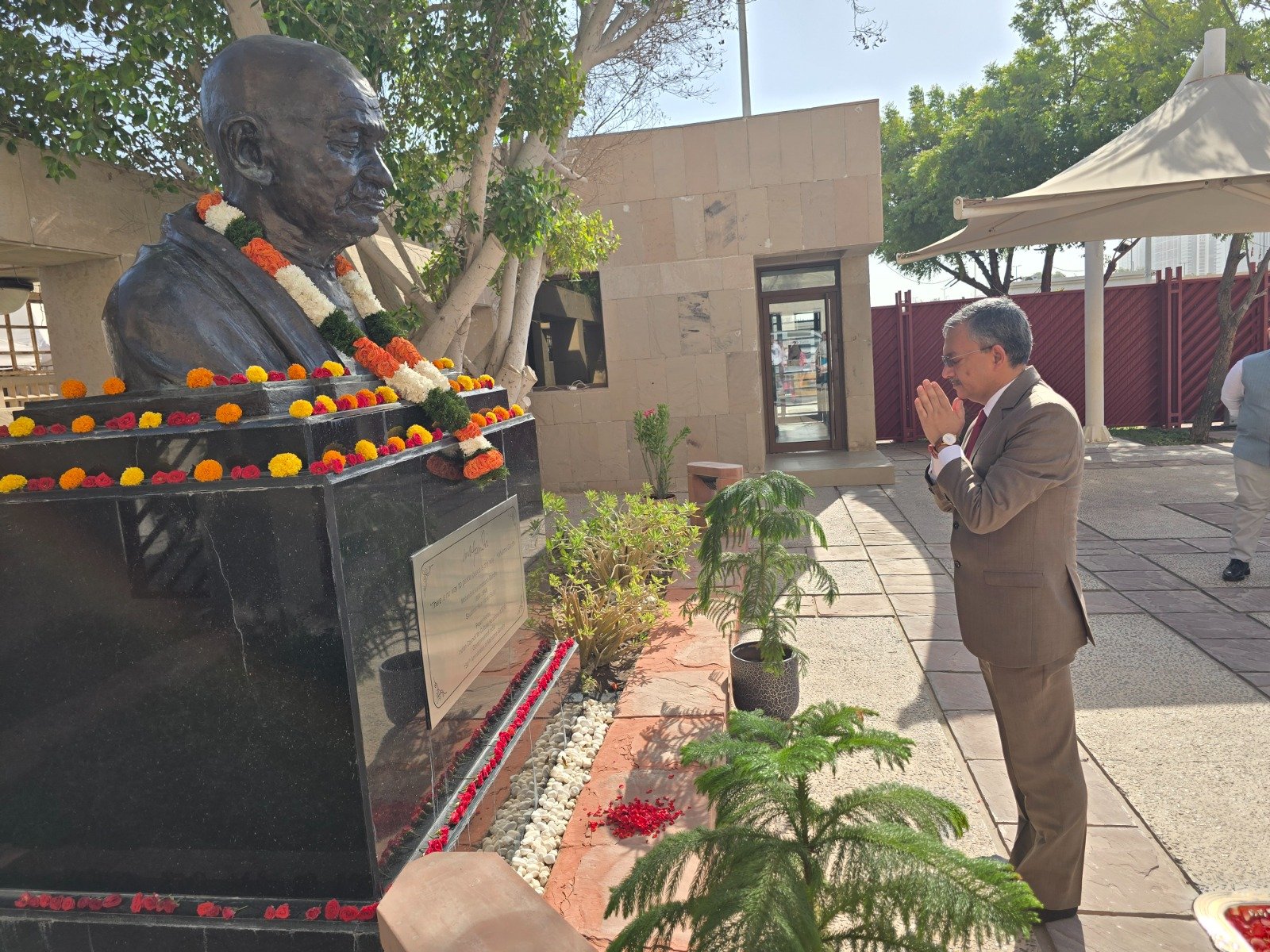 UAE marks Gandhi Jayanti with tributes to Mahatma Gandhi