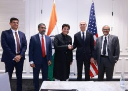 Union Minister Piyush Goyal meets Chair of Board & CEO of ADM Juan Ricardo Luciano in Chicago Union Minister Piyush Goyal meets Chair of Board & CEO of ADM Juan Ricardo Luciano in Chicago