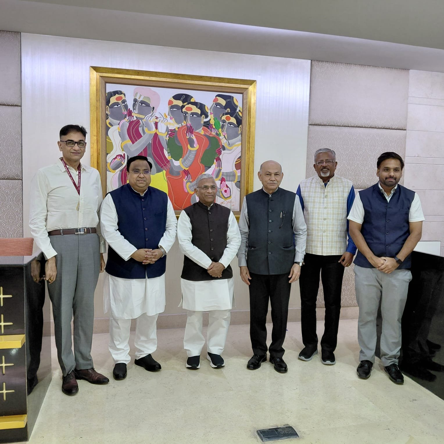 राज्यसभा के उपसभापति हरिवंश के नेतृत्व में भारतीय संसदीय प्रतिनिधिमंडल तंजानिया के लिए रवाना हुए