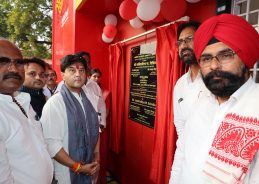 Communications Minister Scindia inaugurates renovated Head Post Office in Ashok Nagar Communications Minister Scindia inaugurates renovated Head Post Office in Ashok Nagar