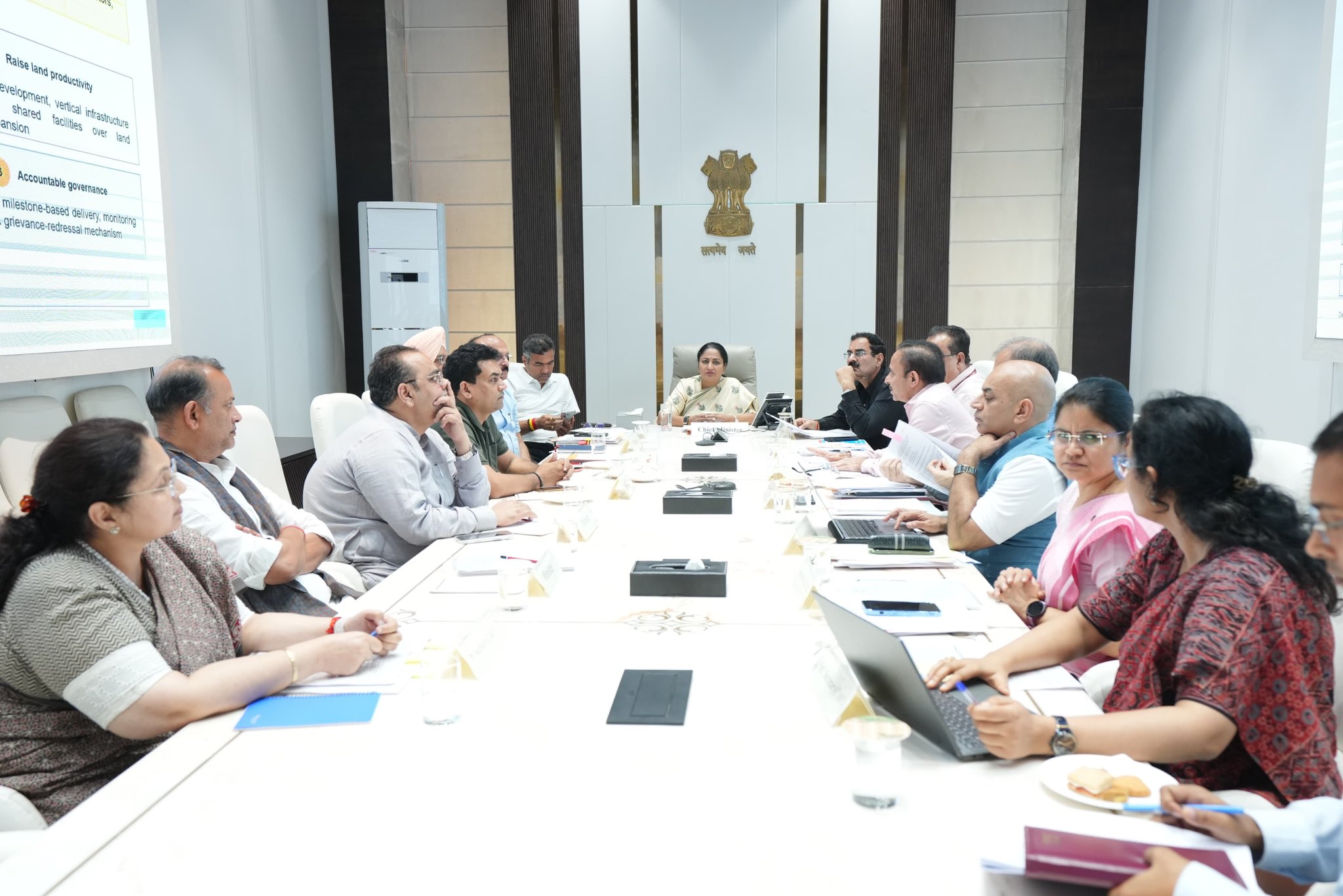 दिल्ली की मुख्यमंत्री की अध्यक्षता में हुई कैबिनेट बैठक में दिल्ली औद्योगिक नीति 2026 को मंजूरी दी