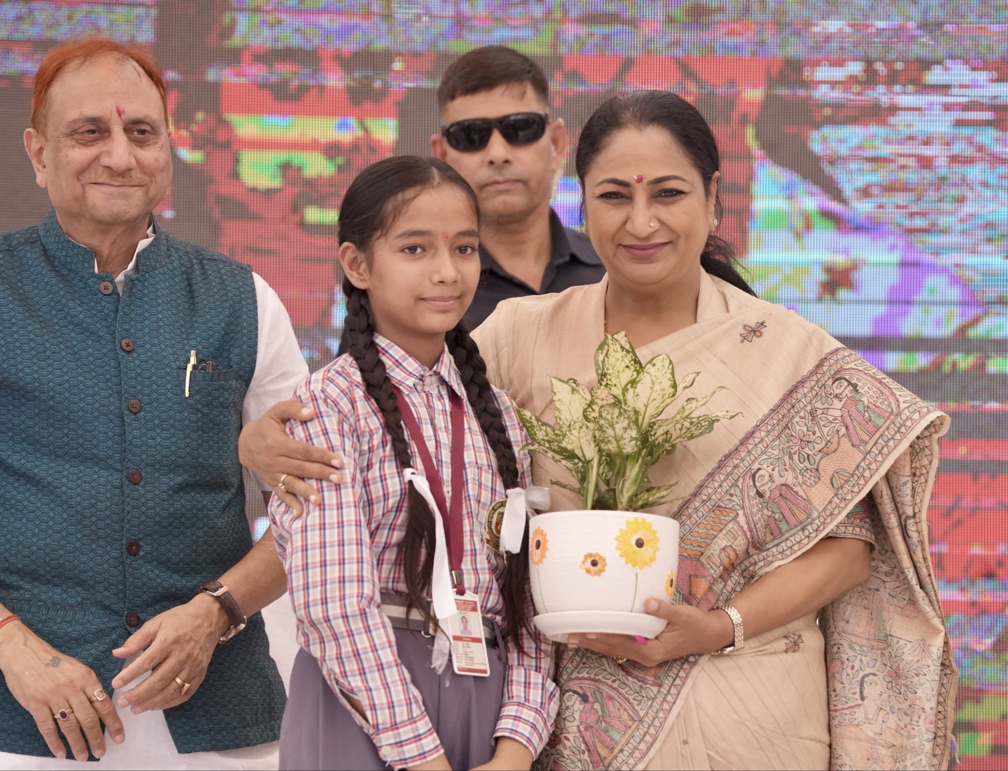 Delhi Govt announces ₹1,370 DBT payment for MCD school students