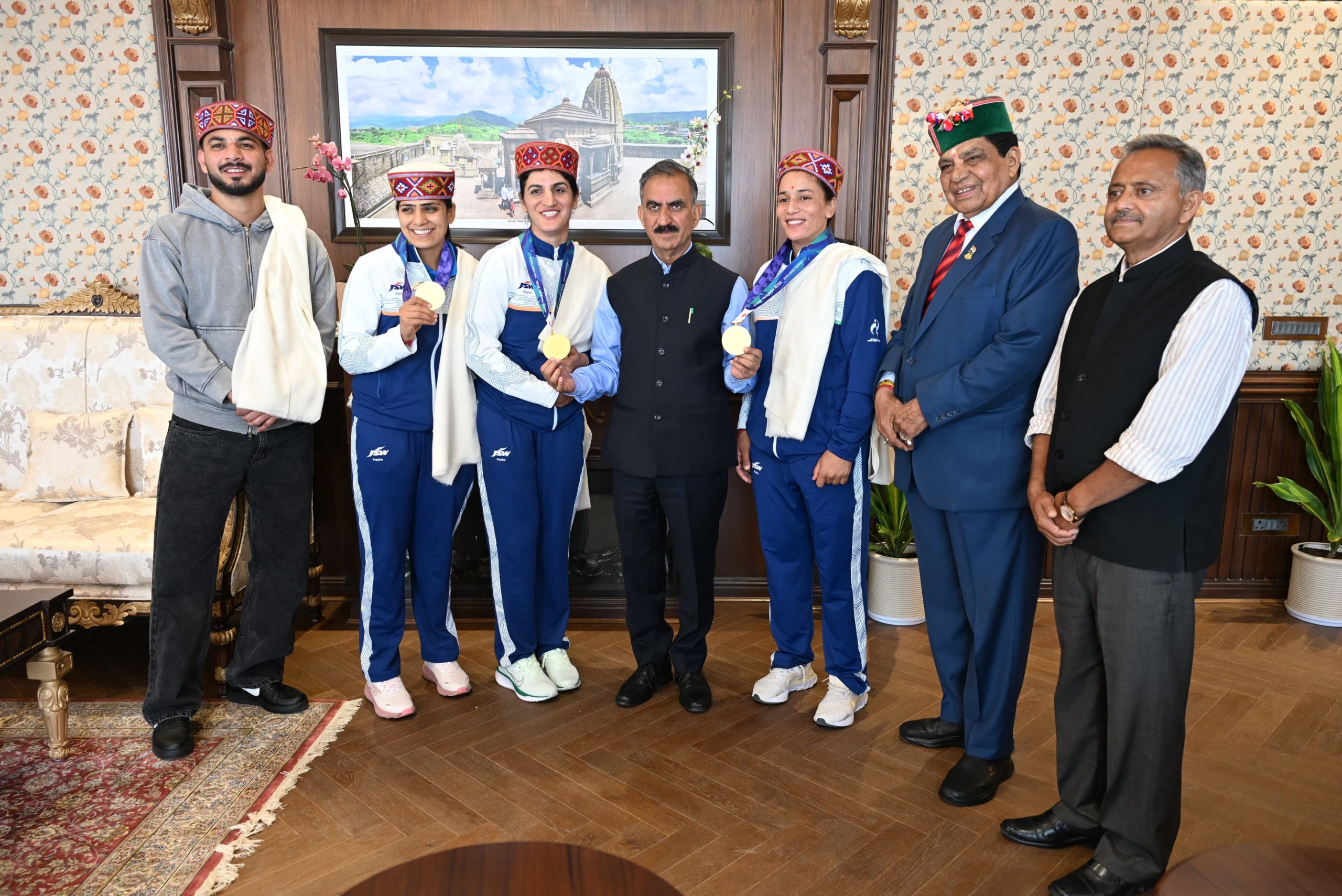 Himachal CM meets Asian Games gold-winning women kabaddi players
