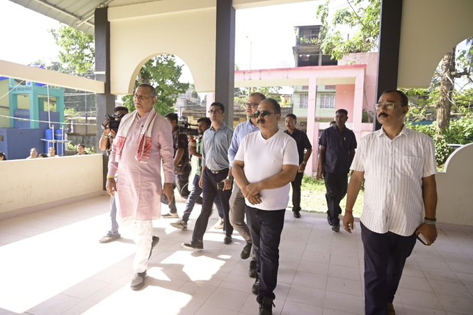 খাদ্য, ৰাজহুৱা বিতৰণ আৰু গ্রাহক পৰিক্ৰমা বিভাগৰ মন্ত্রী কৌশিক ৰায়ৰ গোলাঘাট জিলা ভ্ৰমণ