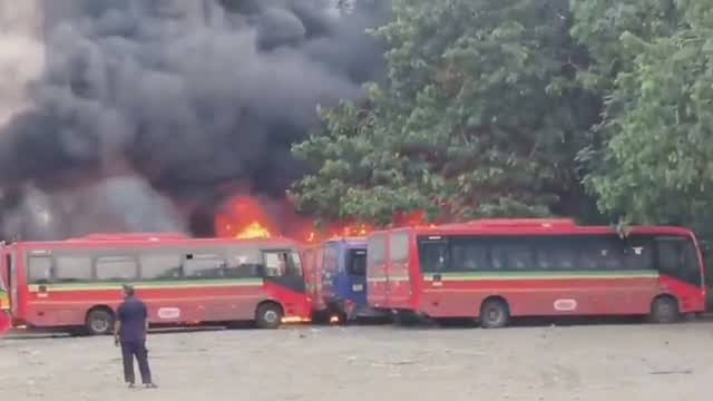 Major fire breaks out at BEST bus depot in Mumbai