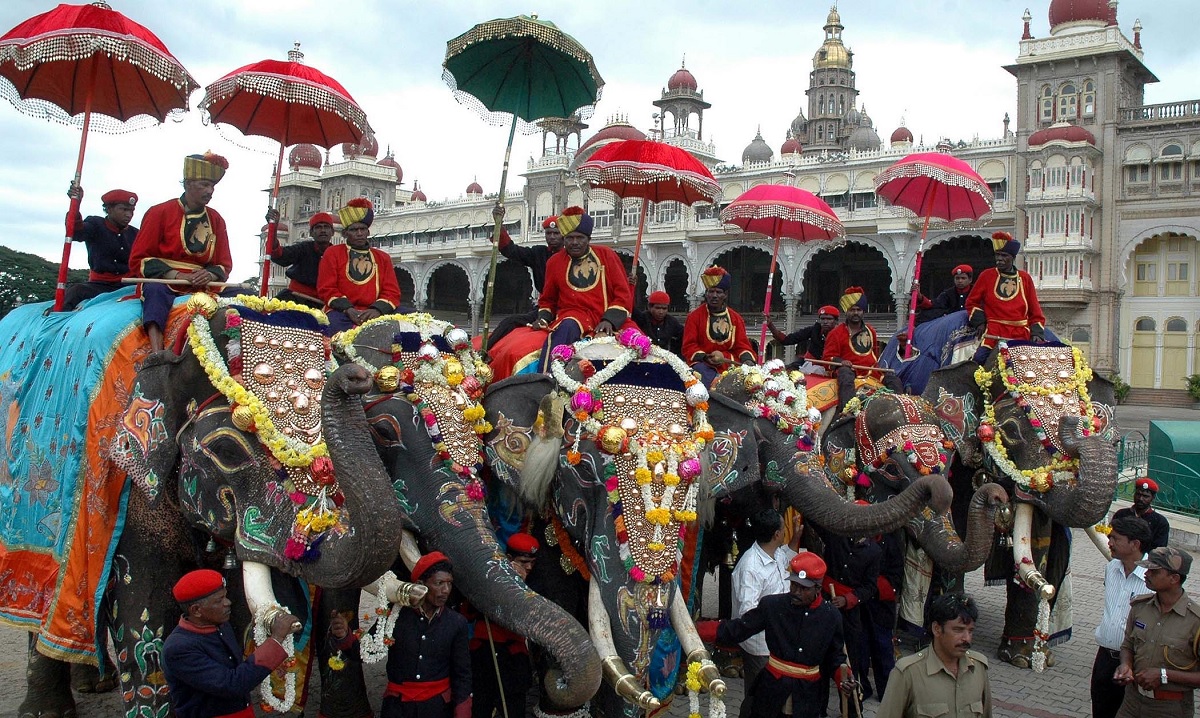 विश्व प्रसिद्ध मैसूरु दशहरा उत्सव का समापन आज विजयादशमी समारोह के साथ होगा