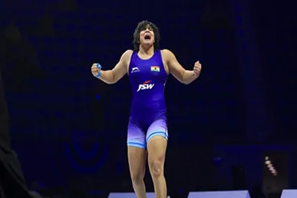 Two Indian women wrestlers storm into World Championships finals