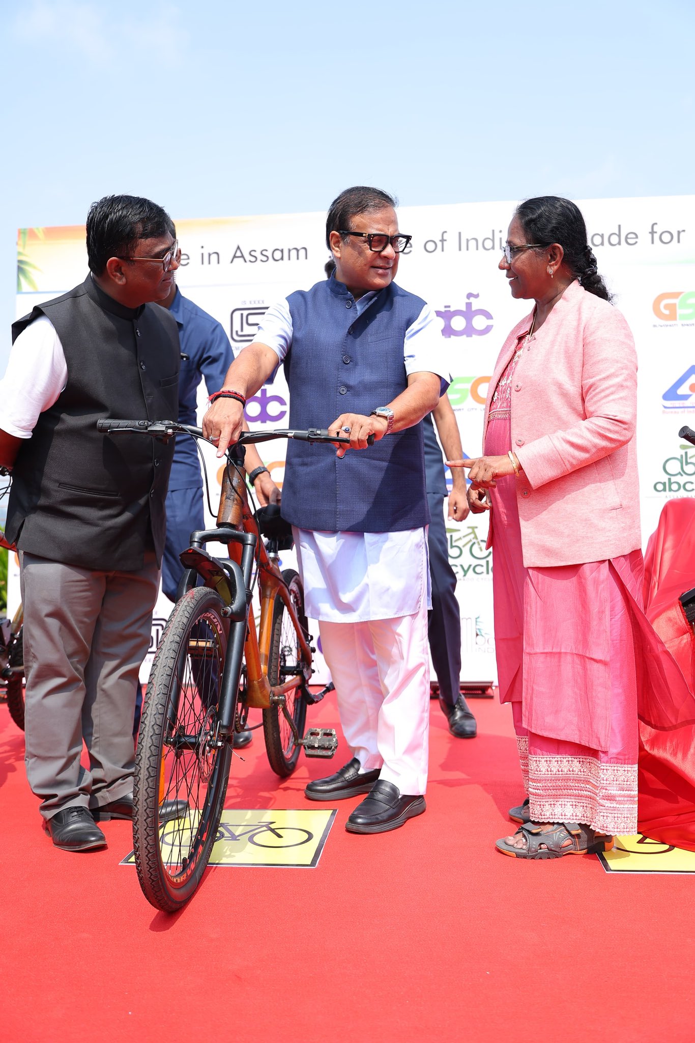 অহা ১০ বছৰত বাঁহ অসমৰ মূল্যৱান সম্পদলৈ ৰূপান্তৰিত হ’ব বুলি মুখ্যমন্ত্ৰীৰ প্রকাশ