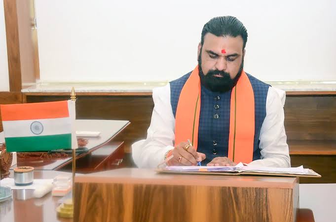 बिहार मंत्रिमंडल ने प्रधानमंत्री मोदी के 25 वर्ष के जनसेवा कार्यकाल और राज्य के विकास में केंद्र के योगदान की सराहना की