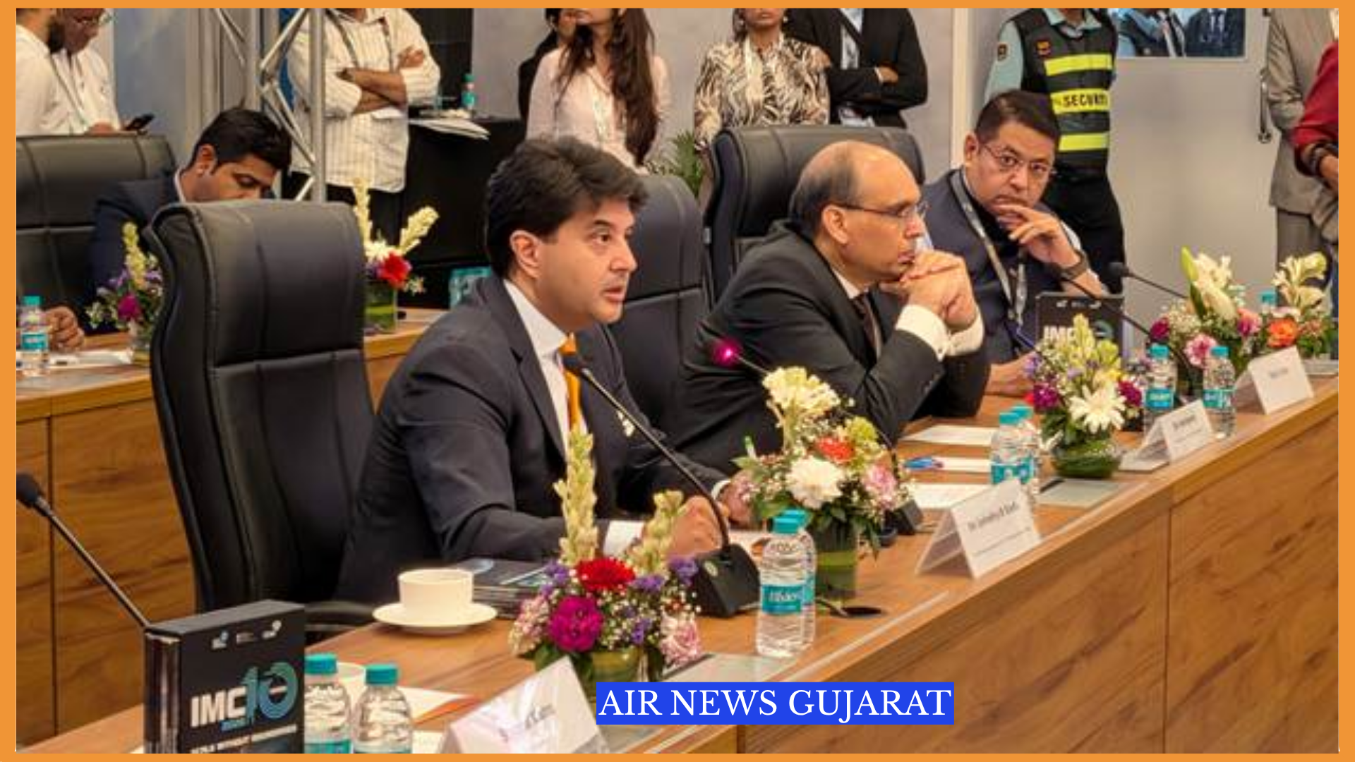 ભારત એક સંપૂર્ણ ટેલિકોમ મૂલ્ય શૃંખલા તરફ આગળ વધી રહ્યું હોવાનું જણાવતાં કેન્દ્રીય મંત્રી જ્યોતિરાદિત્ય સિંધિયા