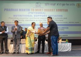 Manipur Governor Ajay Kumar Bhalla distributes nutritional food baskets to TB patients in Imphal Manipur Governor Ajay Kumar Bhalla distributes nutritional food baskets to TB patients in Imphal